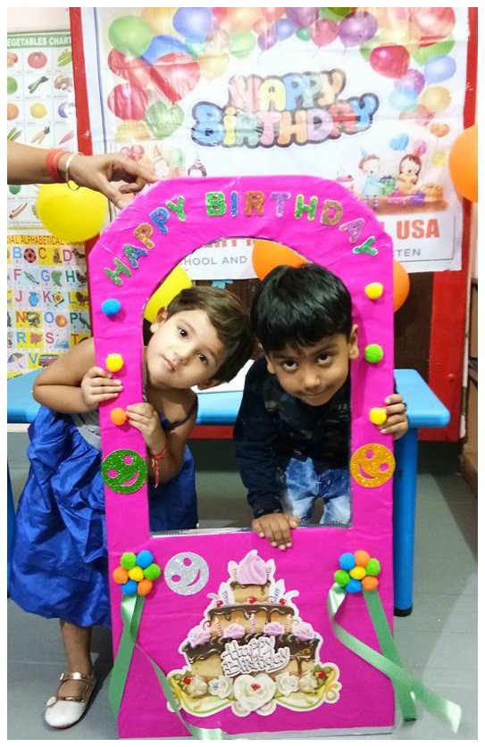 DmpsHeadoffice's tweet photo. #DMPS #Discovery #Montessori #Preschool, USA American preschool chain in #India #Birthday Bash, #Kids celebrating birthday at school.🎂🎂🎂 https://t.co/TYZ08SdiJK