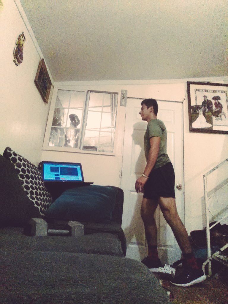 Isaac63190872's tweet photo. This year I will work hard to get back on my grind to play 🎾 tennis https://t.co/IfJLtA05Yj