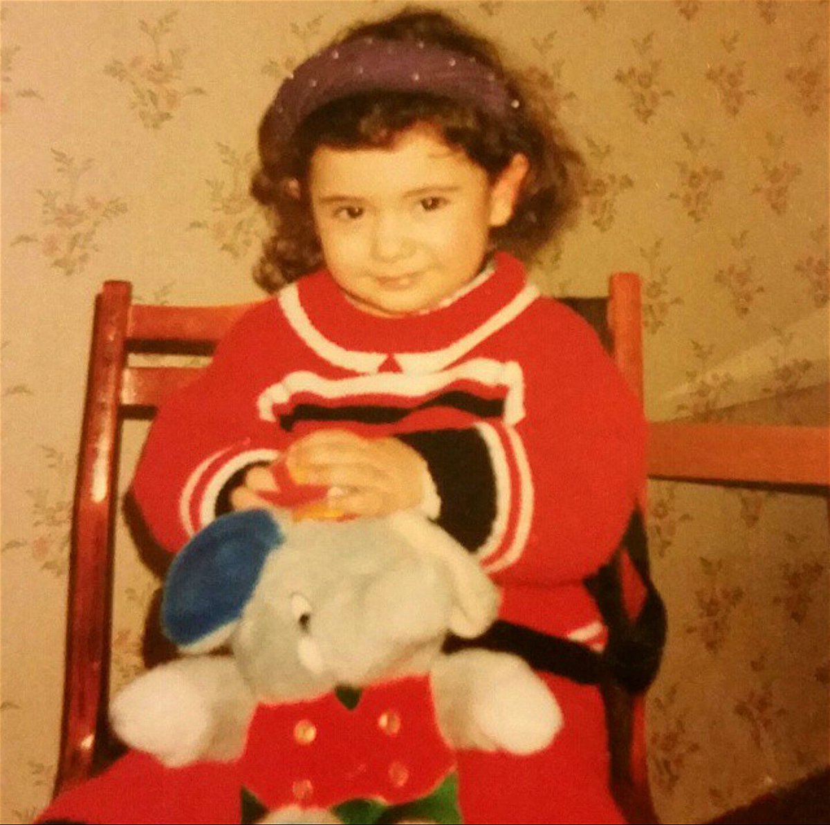 UNICEFClubs's tweet photo. Meet National Council Member Ani Hakobyan:
School: @UCBerkeley
Major: Global Studies
Dream job: for UNICEF
Advice to #futuregeniuses: Read😊 https://t.co/NmfvoK5kek
