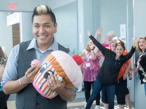 ScrapbookUpdate's tweet image. Richard Garay Fired from Fun Stamper’s Journey scrapbookupdate.com/2017/10/03/ric…