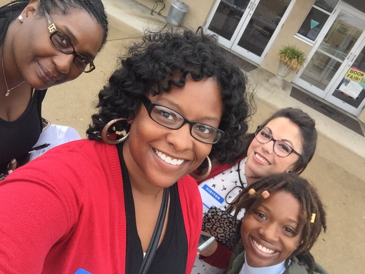Whitney_TSU's tweet photo. First Agency Meeting!!! #TarletonSOCW #SOCW 2017 #CommunityPartnerAgency
@DrNJonesTSU @TarletonSOCW @TarletonFW https://t.co/AaiABTBQtx
