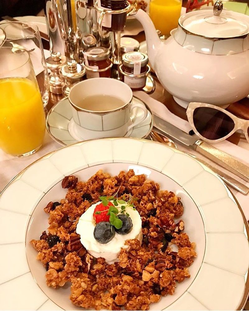 Breakfast time in The Promenade at The Dorchester. 😍😍 Thank you @lalanoleto for sharing your #DCmoments. #thedorch… ift.tt/2hJ53re