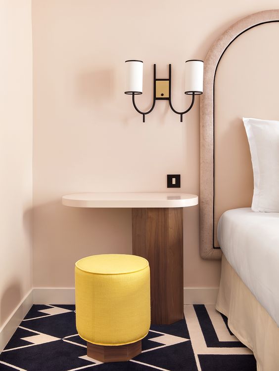 Lawson_Robb's tweet photo. Blush walls with a splash of yellow #TheYellowProject https://t.co/NxQJNtIaV9