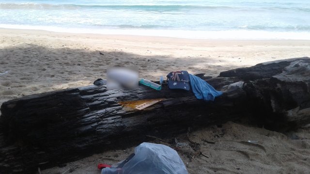 einsteinzone's tweet image. What better place to shape the bodywork for a fully enclosed 2 seater electric bike?