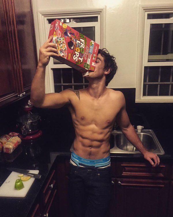 ForTheFruitLoop's tweet image. “No seriously, where are my fruit loops?” 

⚾️Dream Daddy Rp
⚾️Smut 18+ 
⚾️College AU
⚾️Open Rp 
⚾️Not new to Rp