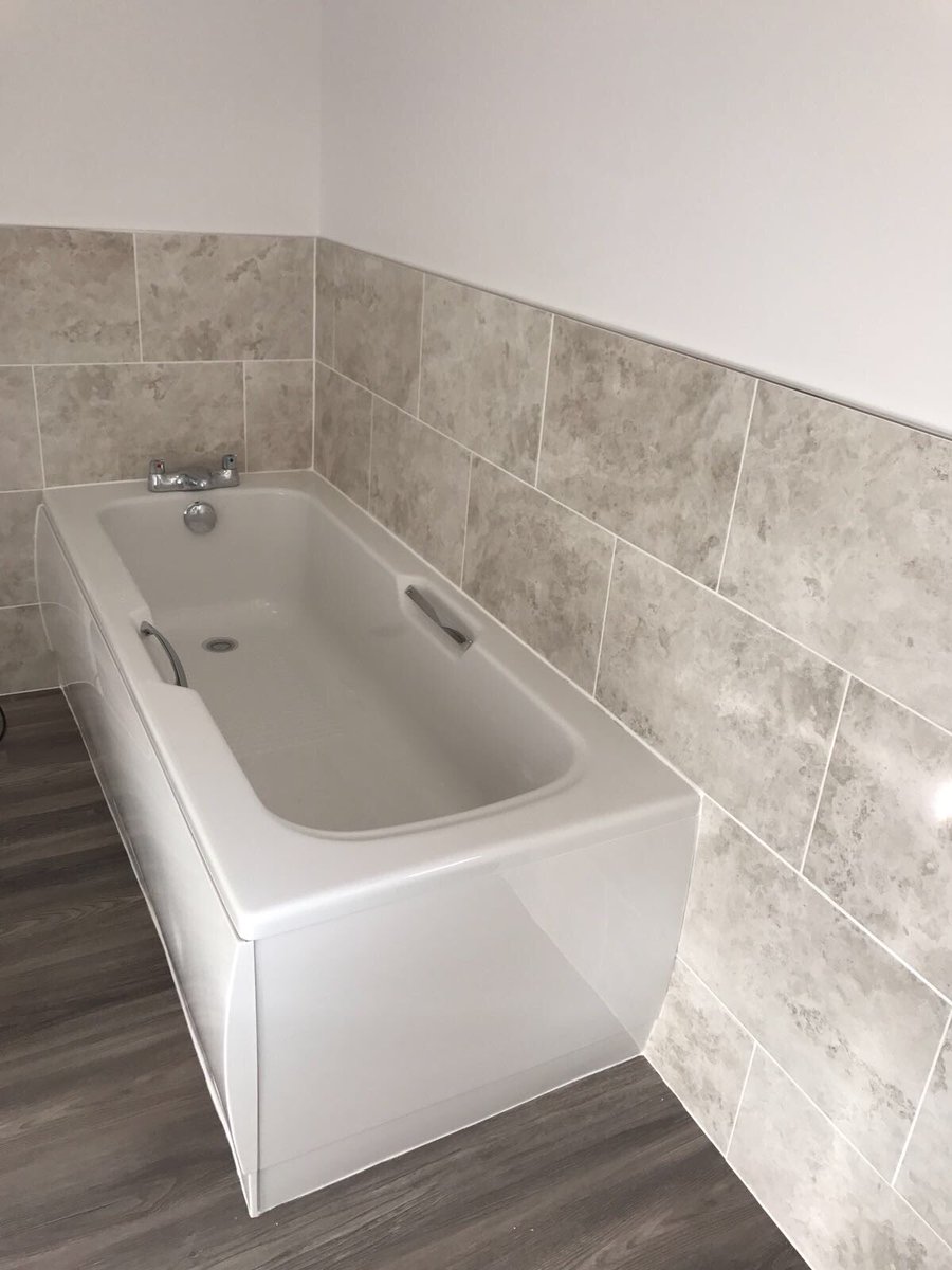 PacsuppliesLtd's tweet photo. Another satisfied customer! Beautiful new bathroom supplied by us and installed by @BBGasPlumbing lets give him a RT and a follow 👍🏼 https://t.co/tUQVA5O0Ob