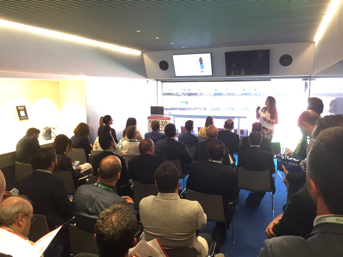 forovoypvta's tweet image. Lleno en la presentación #BDCNet la nueva herramienta de Dapda en el @forovoypvta @Metropolitano BBDD y leads: