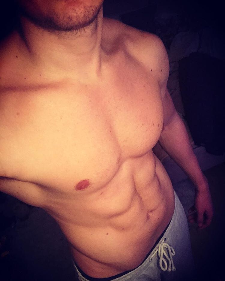 FitnessModelGab's tweet photo. Good morning Tuesday! 😎

#fitness #FitnessModel #model  #cashslave https://t.co/xc9hBYUM4a
