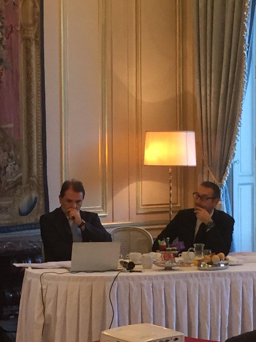 APBAHUON's tweet photo. #CCEF Matinale Évaluation Fonds Libéraux et structures libérales #INTERFIMO représenté par F #BRUNE et Me G #SAINTILAN Barreau de Paris https://t.co/Azss6hAiqB
