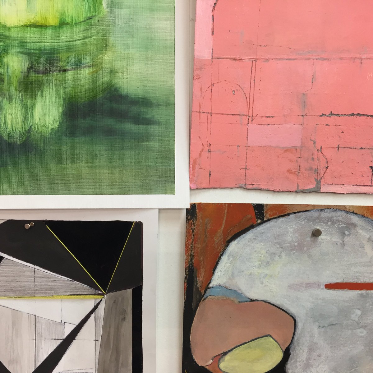 marionpiper's tweet photo. #PIYPAINTLOUNGE @sluice really enjoying the conversational vibe around painting ... last day today ! @paintbritain @PaintUnion https://t.co/KwNRlmaVNb