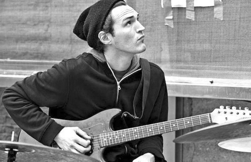 Happy birthday to my favorite guitar player josh klinghoffer  