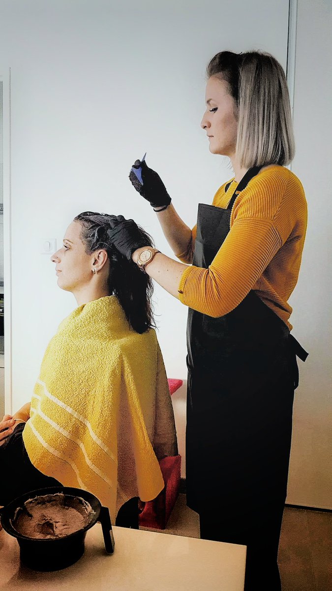 SegoLook's tweet image. Mon métier ✂ En pleine action ✨
#coiffure #àdomicile #coloration #hairdesigner #hairstyling #bassindarcachon #B'A #segolook