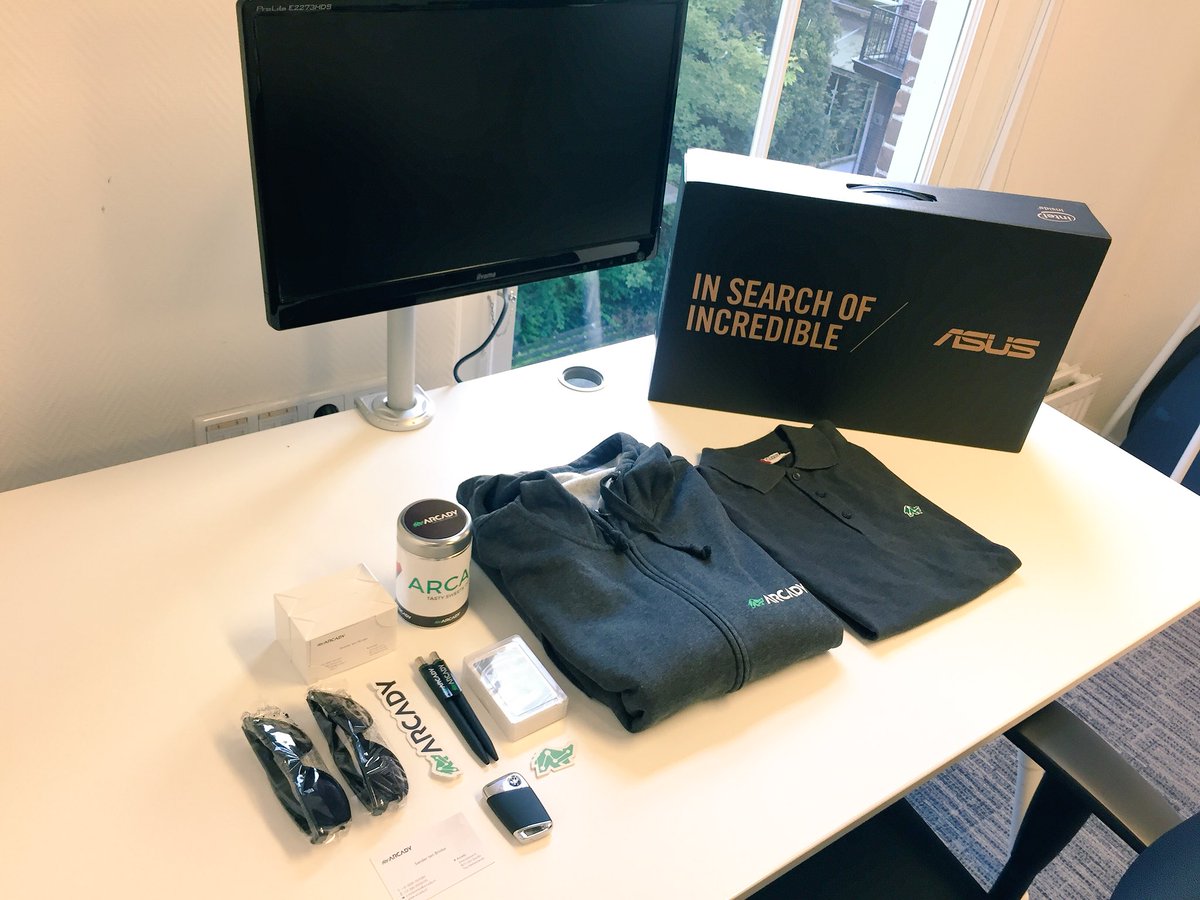 We groeien lekker door :)
Welkom op je eerste werkdag Sander! #newarcadians #goodies #warmwelcome