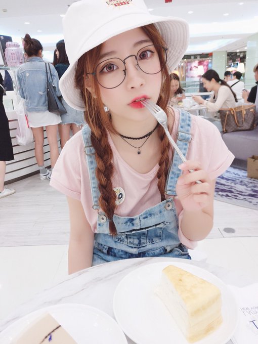 Twitterのコスプレ画像43