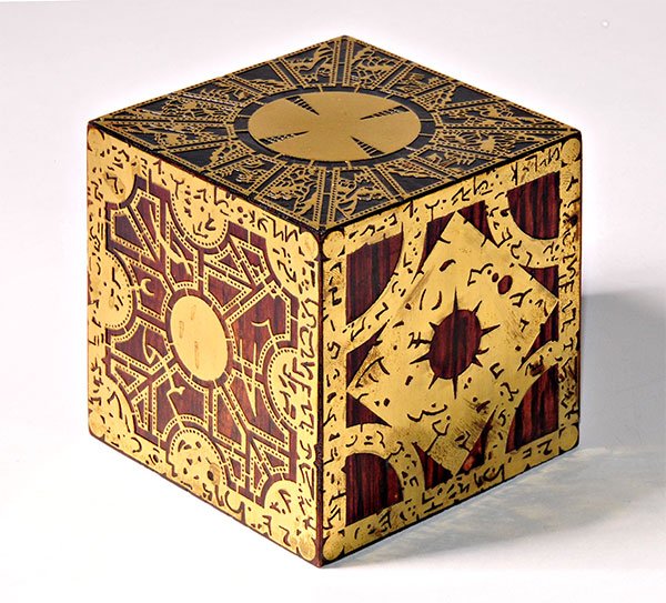 KRM_Morgan's tweet photo. Unlike a Rubiks cube this has several "solutions" - the best of which is to leave it well alone.  #authors #HorrorMovies #plotdevices https://t.co/YgPDAIWlqZ