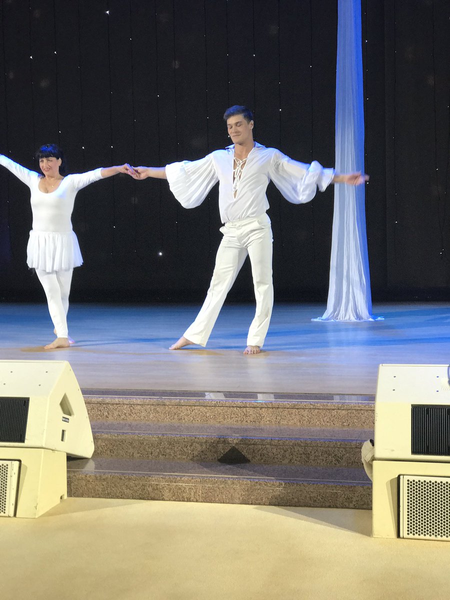 VladDTSZN's tweet image. В Зале церковных соборов Храма Христа Спасителя поздравили москвичей с Днем старшего поколения. Вручили благодарности Мэра Москвы ветеранам.