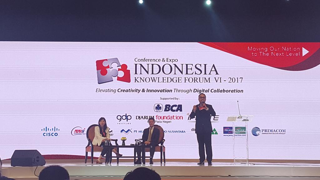 JrPlanner's tweet photo. Pahami costumer's journey dan solve problem dan temui peluang disana. Digitalisasi bs menjadi solusi - McKinsey Indonesia #IKF7 https://t.co/xxprGEpXPM