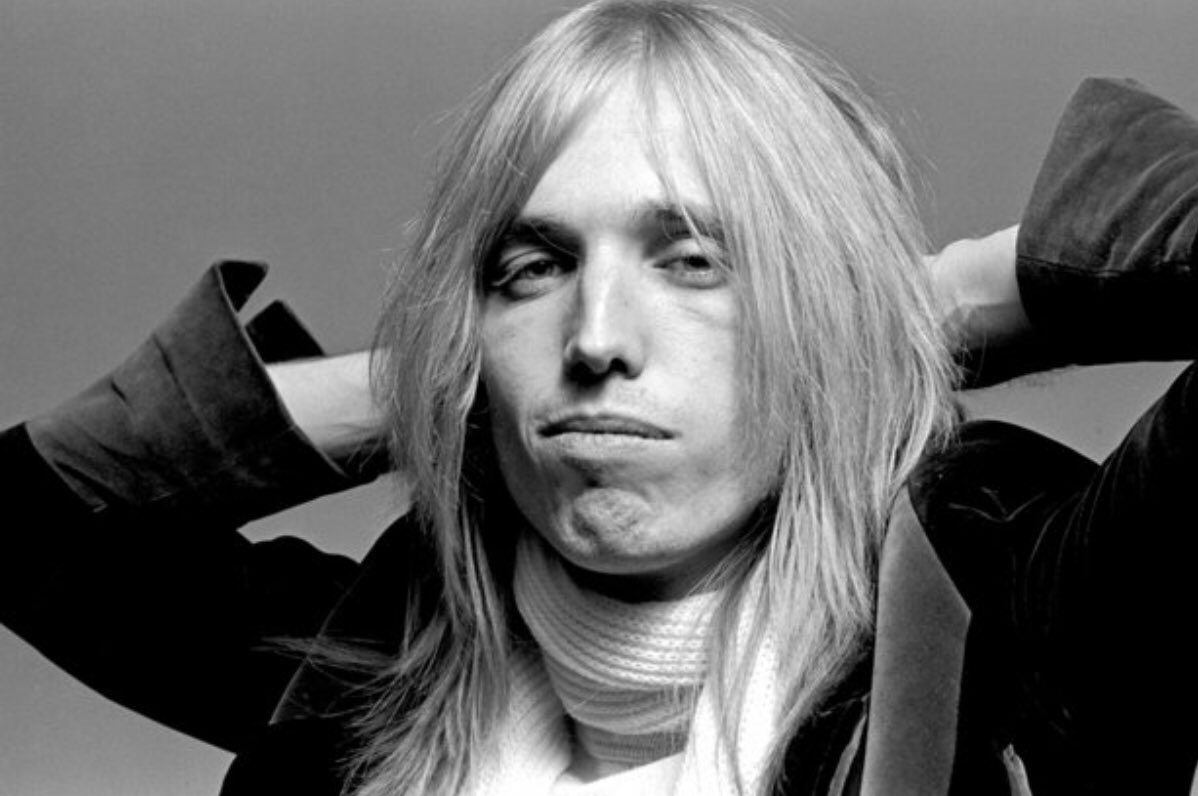 kingandcolonel1's tweet photo. “Caught the fever that day, and I never got rid of it.” Tom Petty on meeting Elvis aged 11 on set of “Follow That Dream”. #TomPetty R.I.P https://t.co/5CfOOtE3Qb
