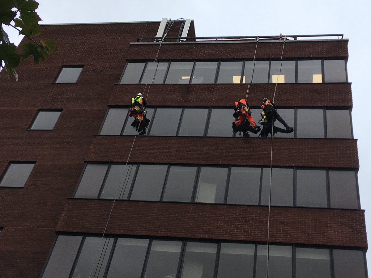 GlazingRefurb's tweet photo. Our recent High Level Glass Replacements in London, with the help of our sister company @GGabseil !
https://t.co/pTmizPol10 https://t.co/WEQvmrDZMr