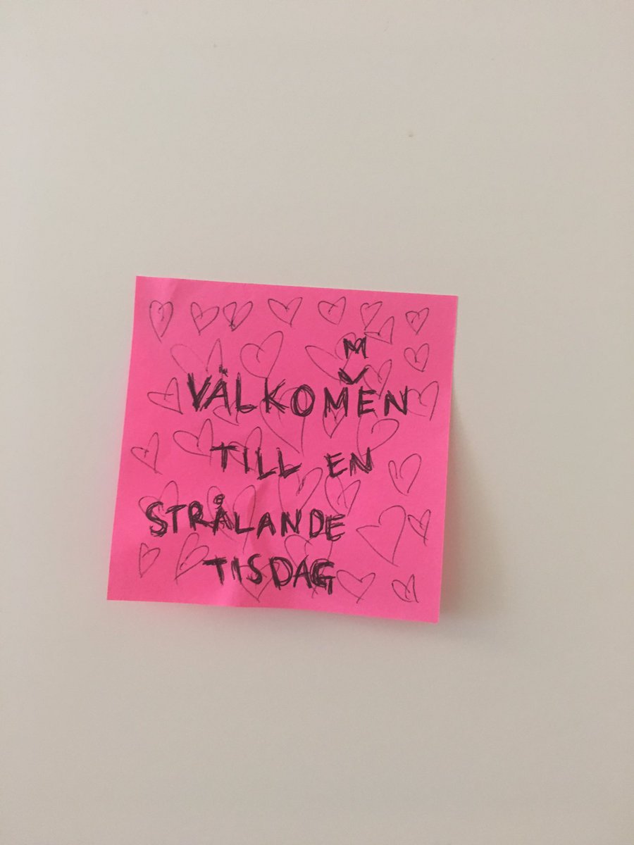 fruwid's tweet photo. På väg in till en kollega möttes jag av denna härliga lapp. #Glad och energifylld möter jag dagens utmaningar på #GT med ett stort leende. https://t.co/ebfXqzYXya