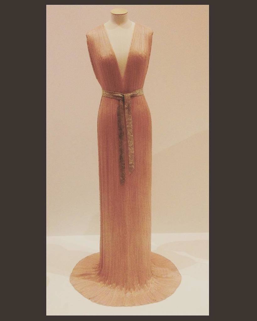 mairiedu16's tweet photo. Fortuny, un espagnol à Venise @palaisgalliera #musee16 #actu16 #expo16 #art #mode #culture16 #robeensoie #lifestyle https://t.co/lTYk7g3vEh https://t.co/QNcQCrhGCg