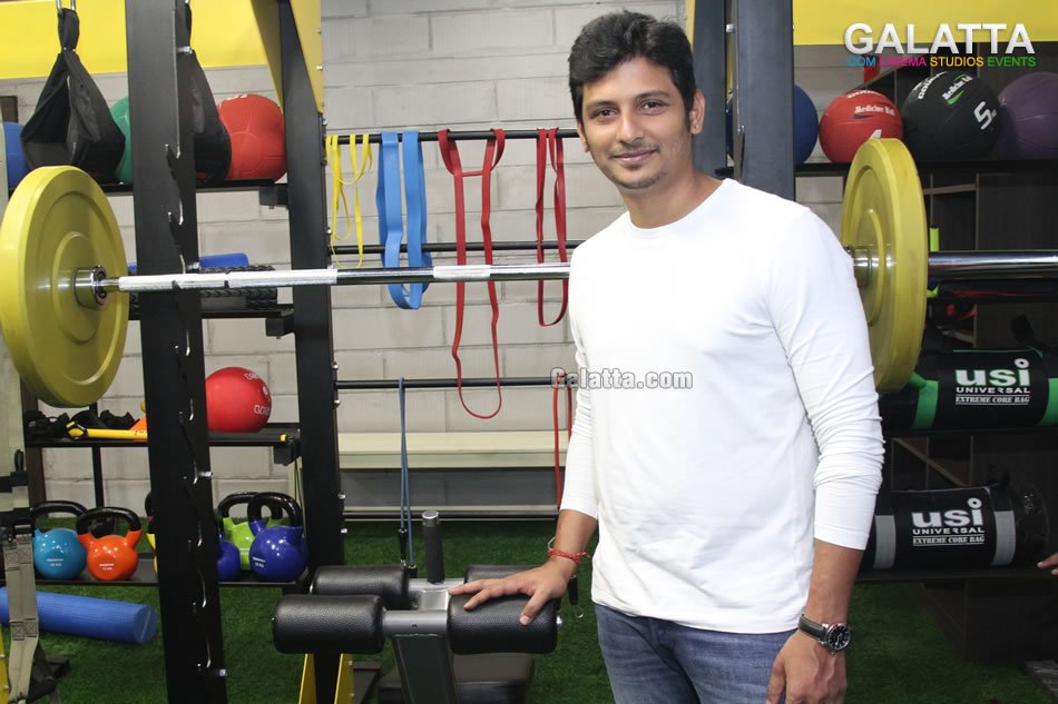 galattadotcom's tweet photo. #Jiiva inaugurates #MuscleGarage Gym at #Alwarpet! @Actorjiiva
https://t.co/lrwMs8t7mF https://t.co/POsevQU9JD