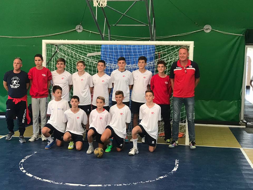 HCFondi's tweet photo. Tornano i report sul Settore Giovanile #HCFondi! #forzahcfondi #cuorerossoblùfondi #lovepallamano #handball https://t.co/w4eo496Urz https://t.co/7k0JFYqomi