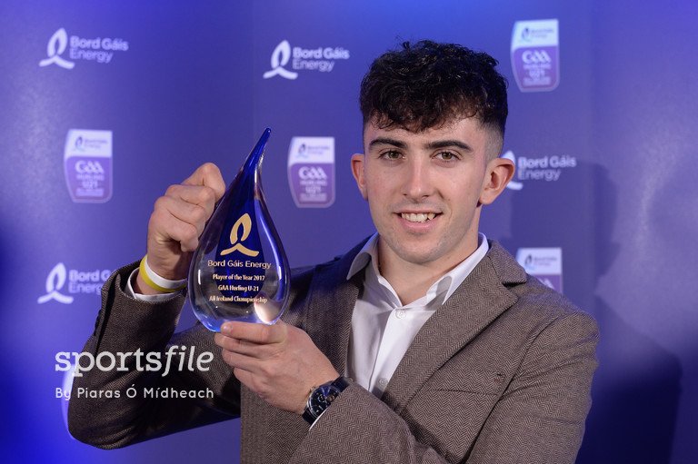 sportsfile's tweet photo. Well deserved! Limerick’s Aaron Gillane was named as the 2017 Bord Gáis Energy Player of the Year at the U-21 Team of the Year Awards. https://t.co/93Q010WJe5