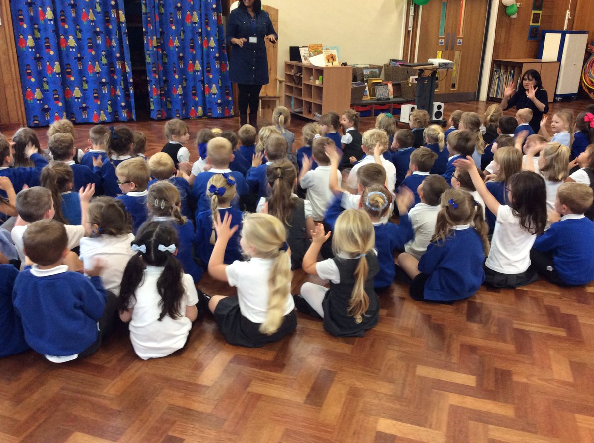 MrsHorsleyLW's tweet photo. Singing assembly using lots of our Makaton signs - Thank you Mrs Pheasant! @LadywoodKH https://t.co/WB0MHdCPwA
