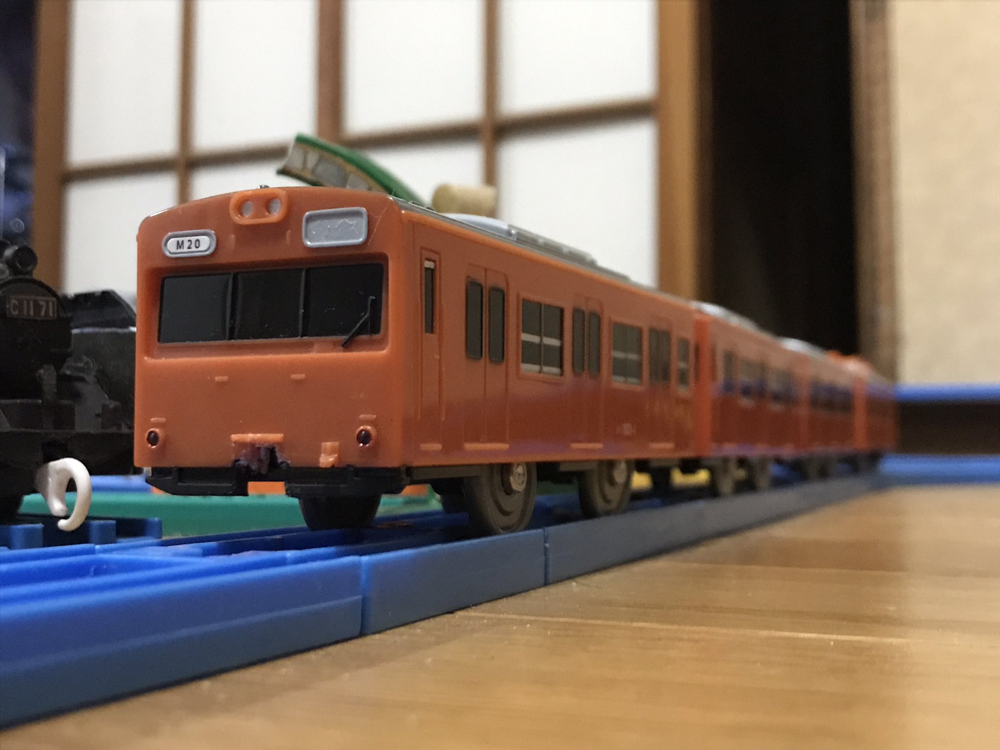 プラレール　阪和線　大阪環状線　103系　スカイブルー　改造 スカブル】ゆめ咲線を走る103系スカイブルー8連 - YouTube