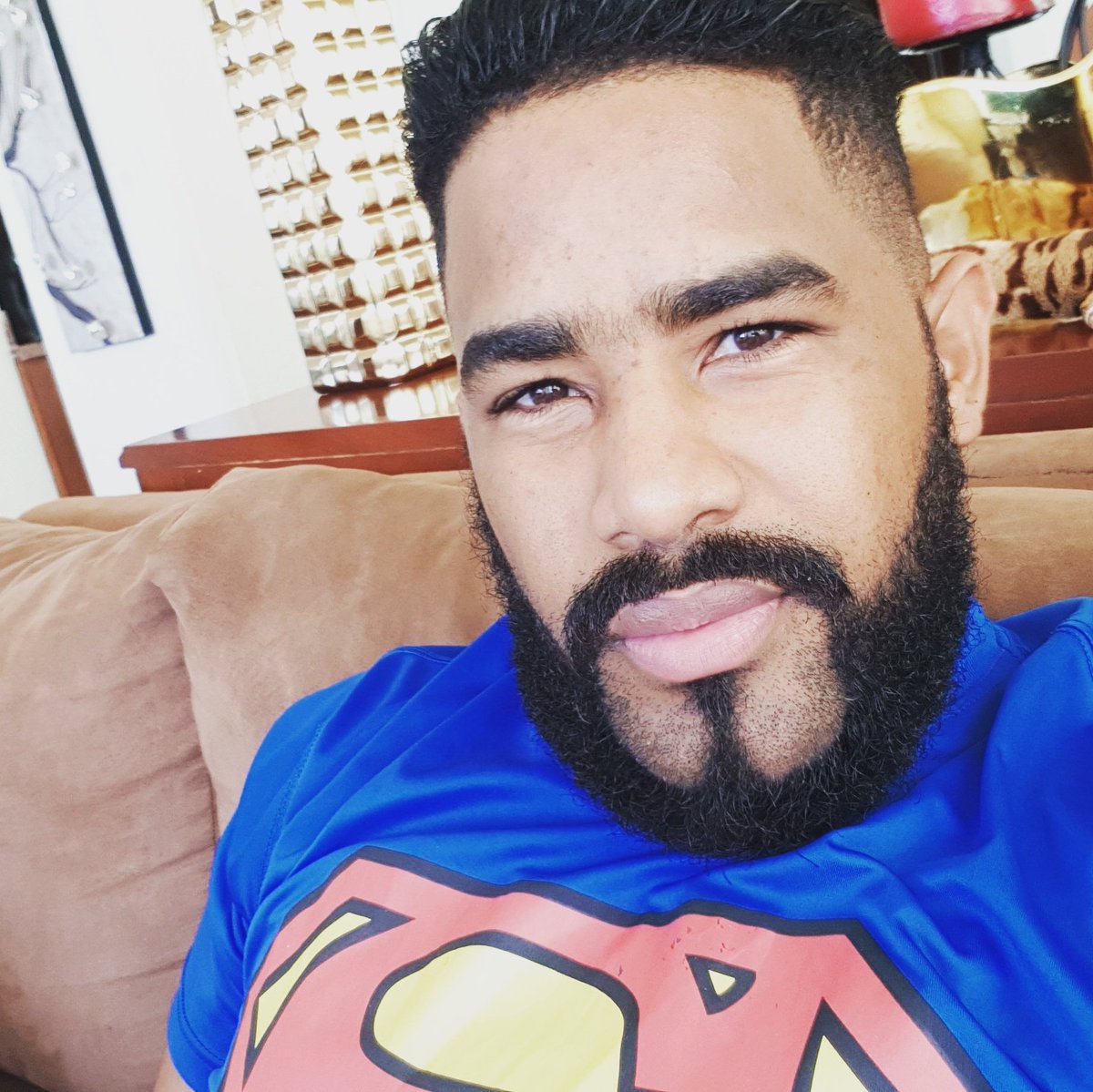 agentemonarca's tweet image. #NuevaFotoDePerfil