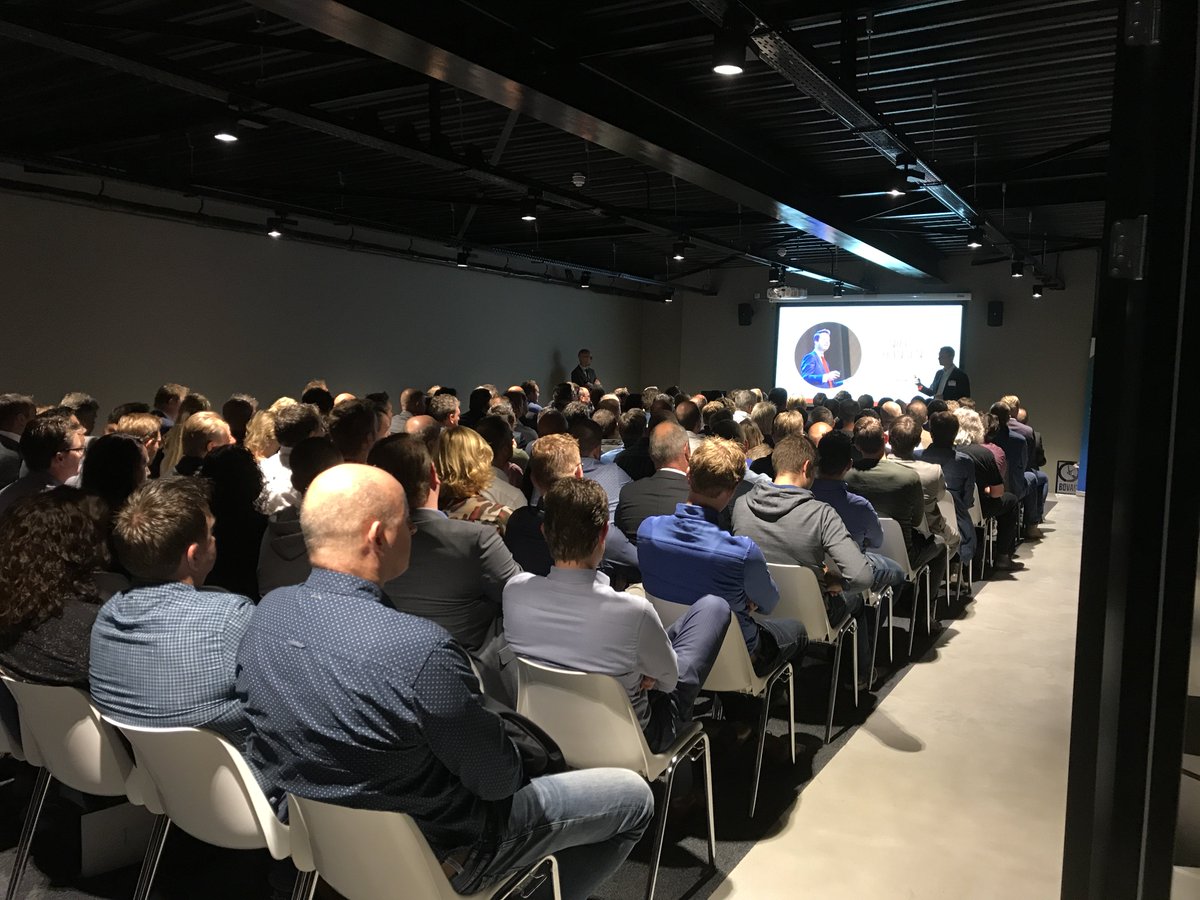 BOVAGcongres's tweet photo. Volle zaal bij de infosessie over Samenwerking https://t.co/xBPXi3VAbO