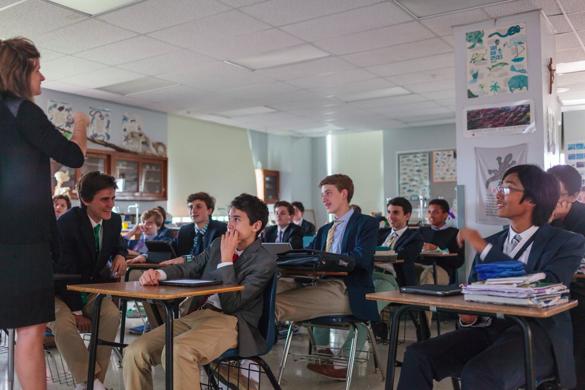 YouAreSLUH's tweet photo. Come visit us at High School Night tonight at St. Joseph's Academy and find out if you can picture yourself at SLUH! https://t.co/QnTbEfqEmQ