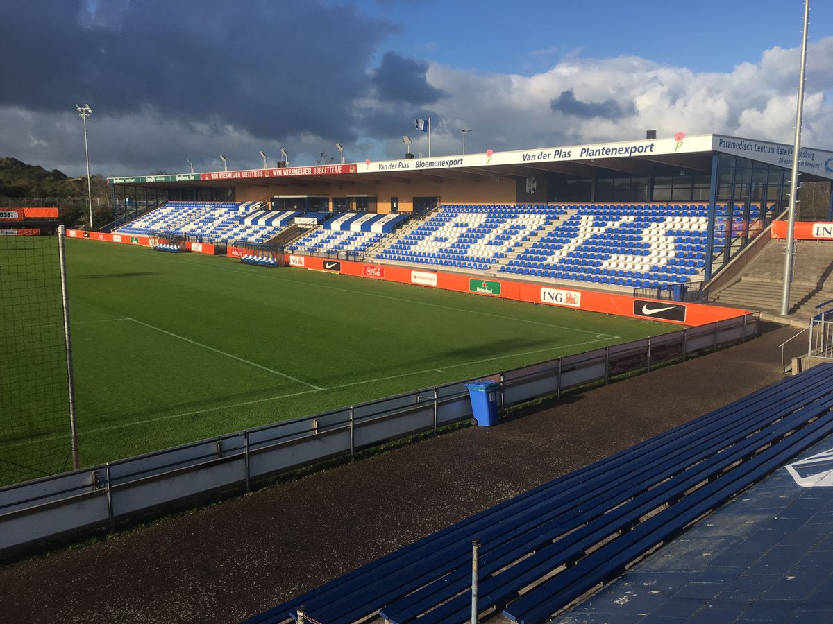 SportsExposure's tweet image. Namens de @KNVB heeft @SportsExposure de aankleding verzorgd van het trainingscomplex van @OnsOranje @KvvQuickBoys #kwalificatie #WK2018