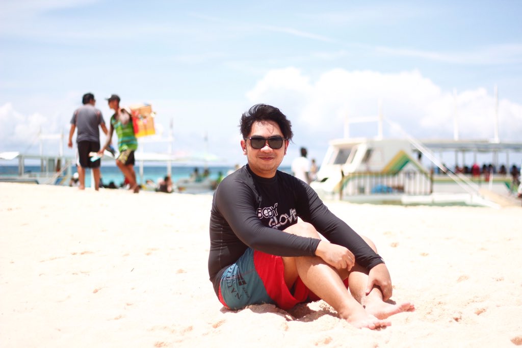 tobitobz's tweet photo. Missing the sand between my toes. #laboracay2017 #pukabeach #travelinPH #travelwithbeshies https://t.co/djDj1meSSR
