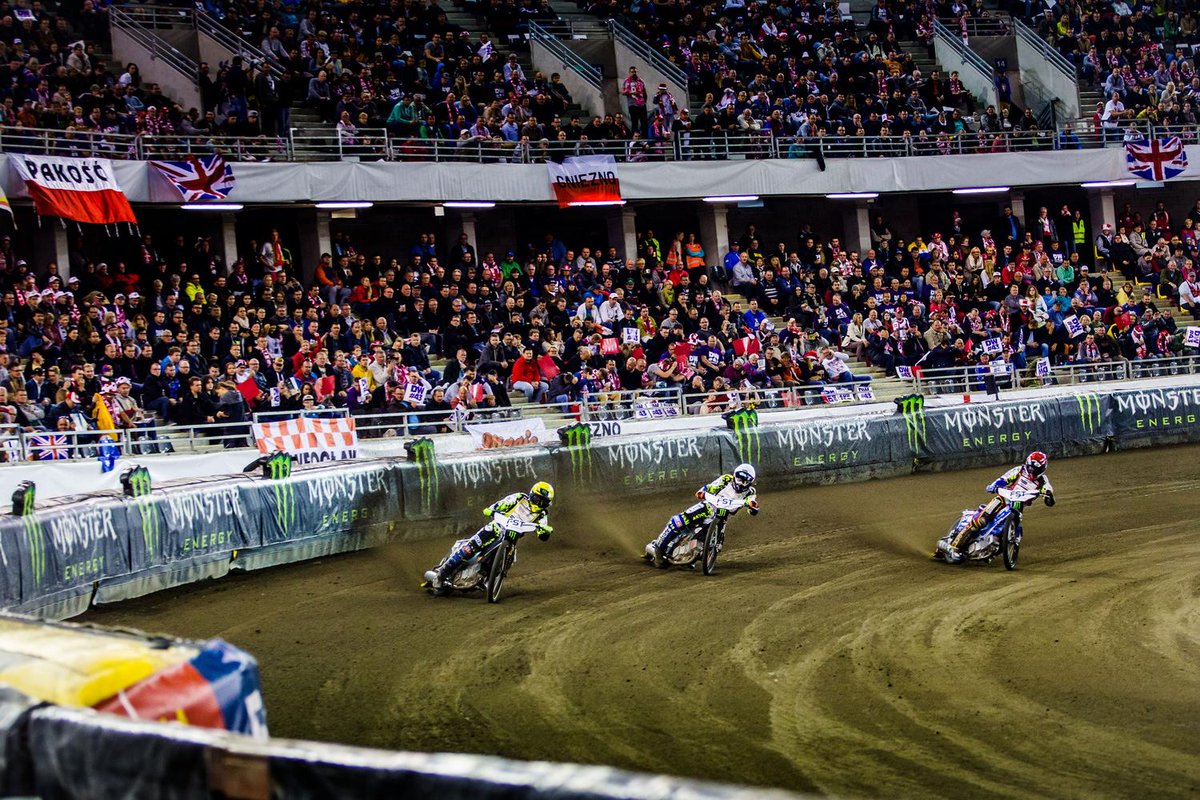 MonsterEnergyPL's tweet photo. #TorunSGP już w tę sobotę! Sprawdźcie, o której otwieramy strefę #MonsterEnergy przy MotoArenie i odpalamy Rig Riot: https://t.co/bLdixOqEq6 https://t.co/4djyHECtXi
