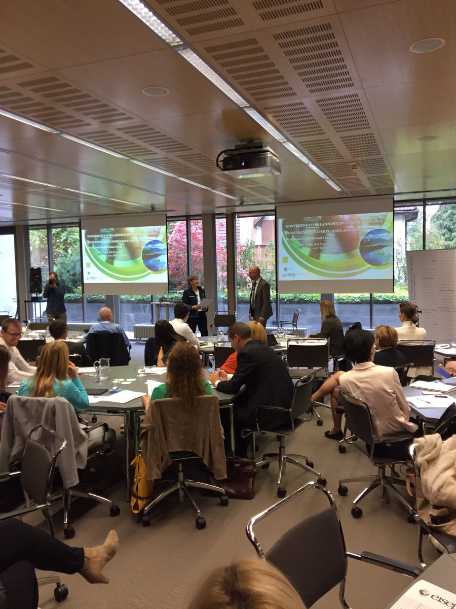 EISEP_GS's tweet photo. Sally March and @Praprotnik on stage in "why good people do bad things". #Compliance #eisep #iedc @IEDC_Bled https://t.co/yjmYZgnqHB