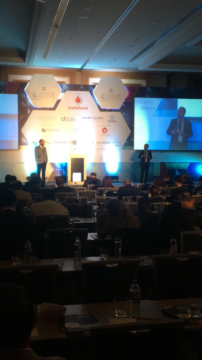 zmd_org's tweet photo. .@CanerKurklu ve Alper Şahin'in "Perakendede Stratejik Dönüşüm" isimli sunumlarıyla oturumlar devam ediyor. @renovacans @Turkcell #KMD2017 https://t.co/5f6SksL6IX