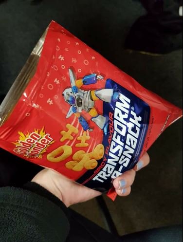 amymitchell95's tweet photo. I am foaming about this... what do you call this #GoldenWonder !? This is an outrage! #HANGRY https://t.co/kf6MsH49Fz