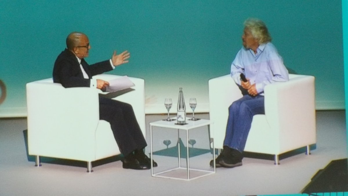 marcapersonal's tweet photo. Richard Branson, parece tan buen tipo como nos han contado. Natural, auténtico, sin tonterías. Quizás demasiado perfecto. #wobimad https://t.co/iERNOzkStJ