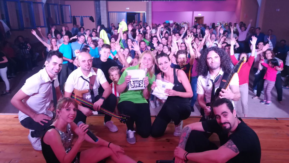 Foto del pasado sábado en #PovedaDeLasCintas (Salamanca). Buen ambiente!! #NonStop #Tour2017