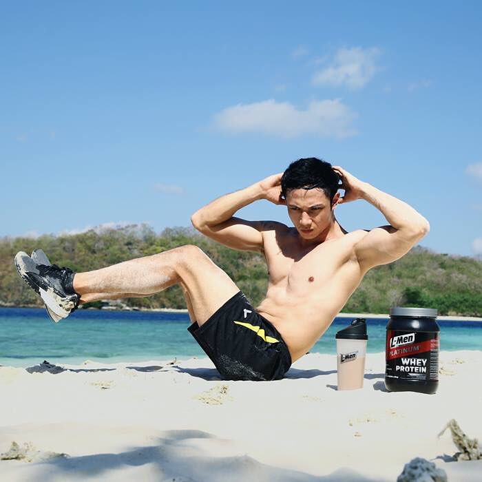 lmenstore.com tweet media