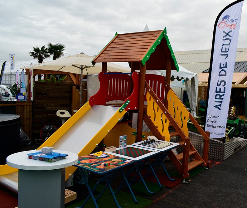 Distribuggy2035's tweet photo. #HPA #SalonAtlantica
#Camping #Collectivite #Academie #ParcLoisirs
#DistriBuggy avec #AireJeu #TableJeu #SurfaceAmortissante @LaRochelle_OT https://t.co/wsjNZOtwtD