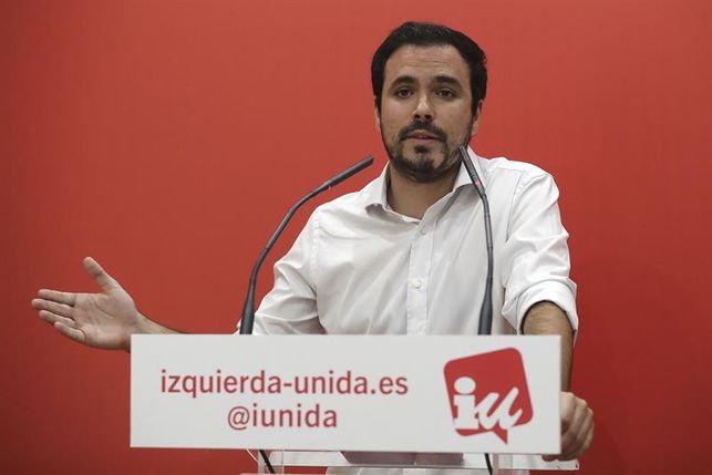 eldiarioes's tweet photo. Alberto Garzón aboga por la república federal como solución para Catalunya en una carta al resto de partidos https://t.co/vtCCZpBpL4 https://t.co/ek2w5kBFjs