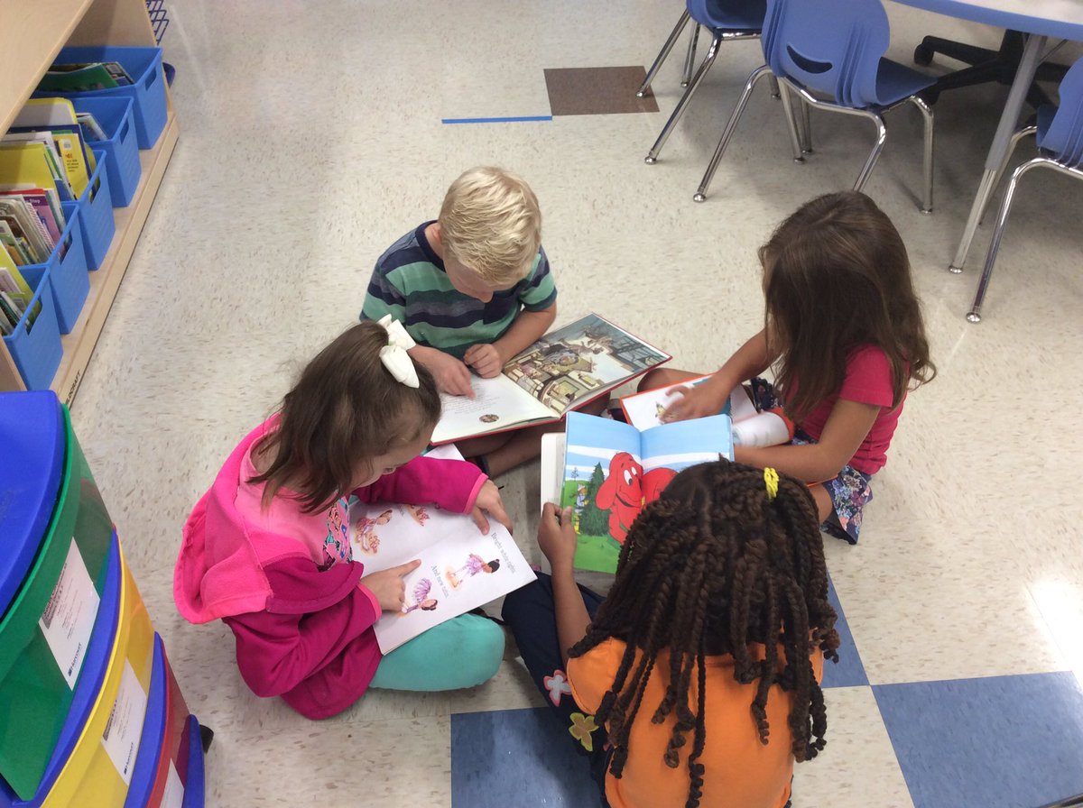 VickiSparkman's tweet photo. Celebrating our Reading Workshop! Reading is awesome! #CPS https://t.co/t8mjPpOhgc