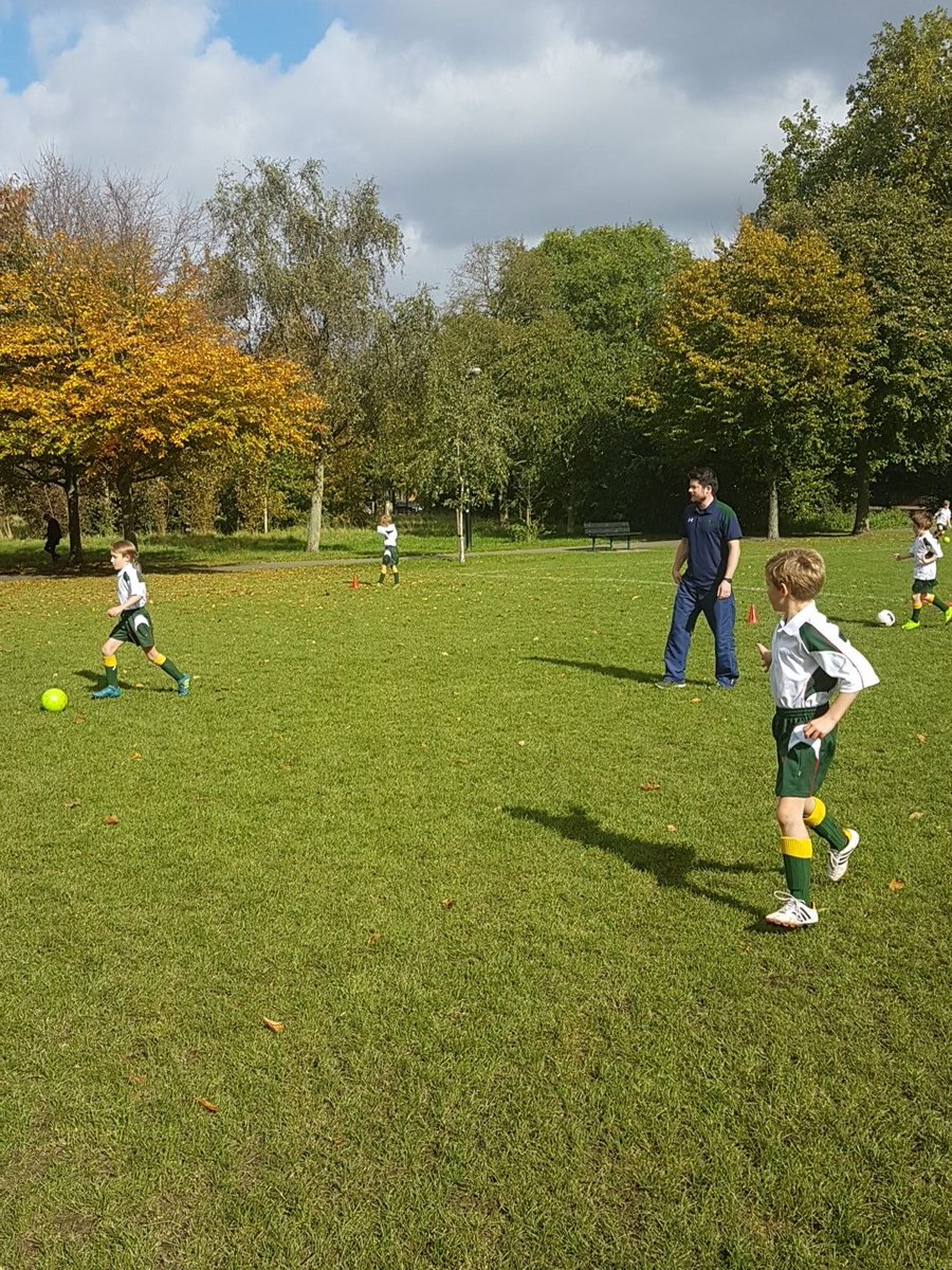 NWSnl_Sport's tweet photo. Winter is coming! Definitely a chill in the air today. Enjoying football on the common today before the tutor outings. #nlfootball #nlshell https://t.co/AsRVlpDTuD