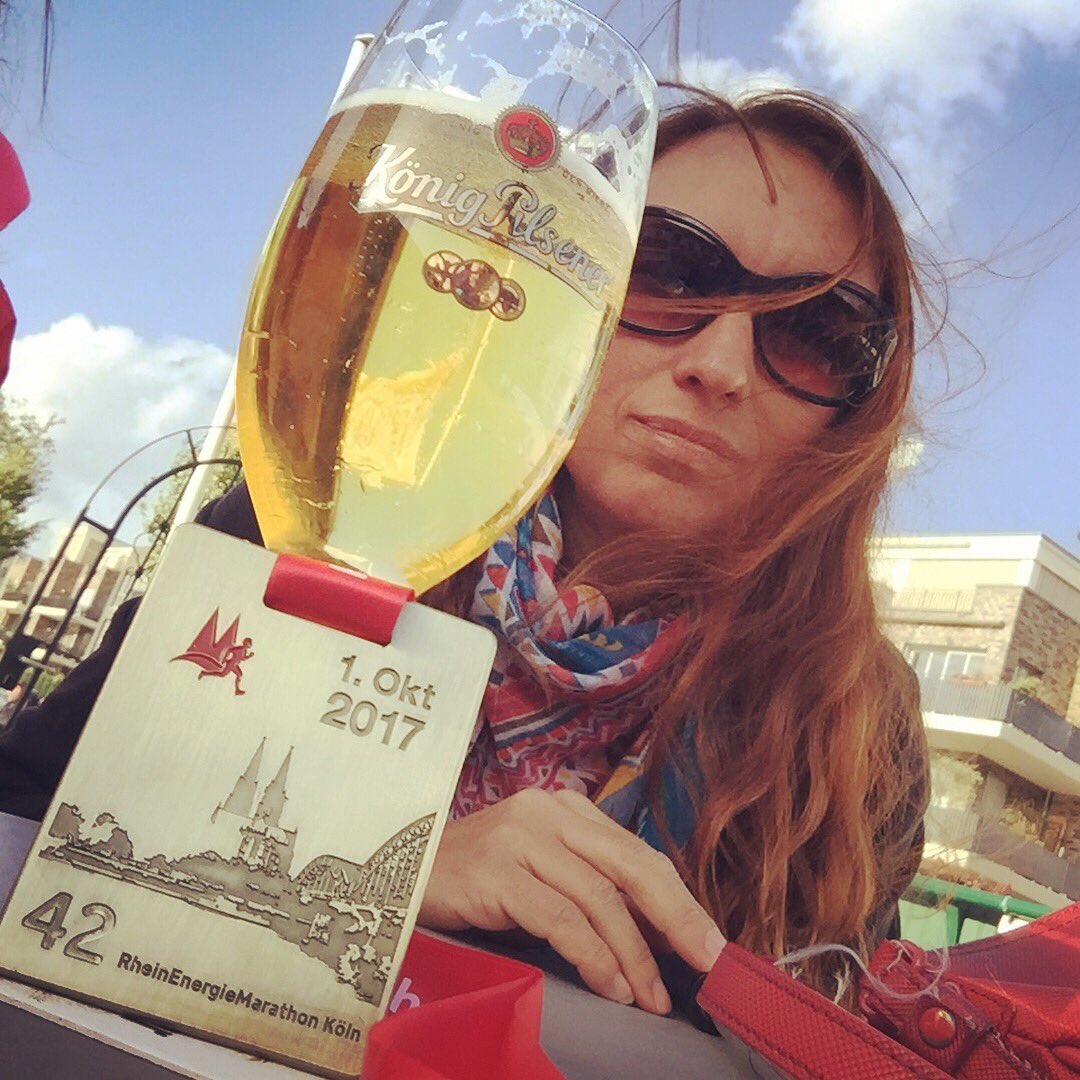 #finisher #42,195 #sub4 #marathon #koeln #cheers