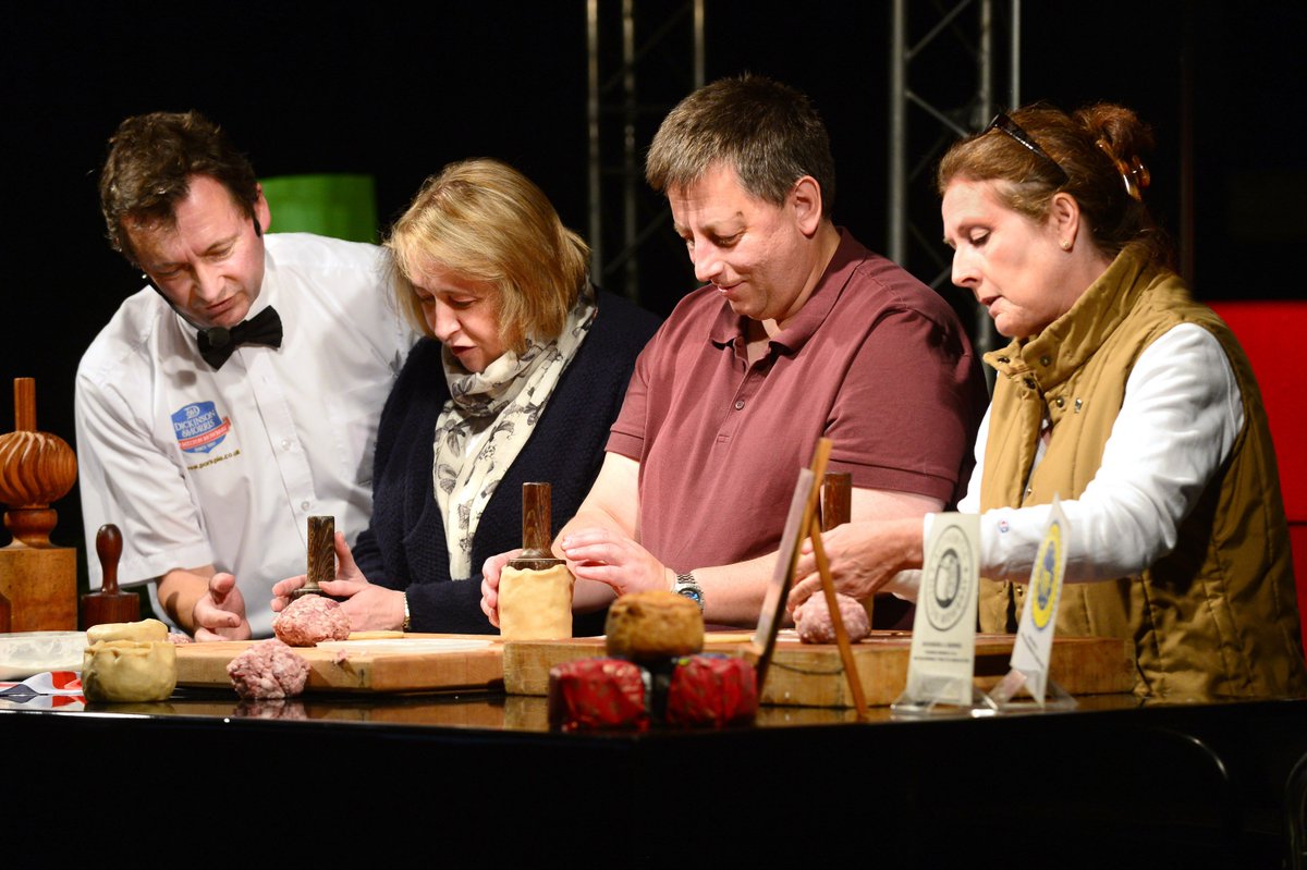 MMfoodanddrink's tweet photo. See @teresabovey @mmporkpieman @chefrachelgreen @cookwithjopratt @chefjoehunt @butcherrobert in @stovesuk Theatre https://t.co/MOlqyCudjD https://t.co/Trw1CGEMkb