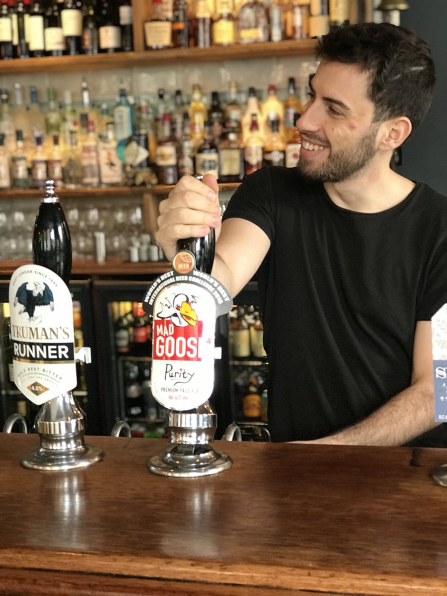 coopersarmsSW3's tweet photo. Tonight’s set to be a busy quiz with @Purityale joining in the fun, more prizes to be won and beer to be had! 🍻#TGHE #hoppytuesday https://t.co/cOr42XShqs