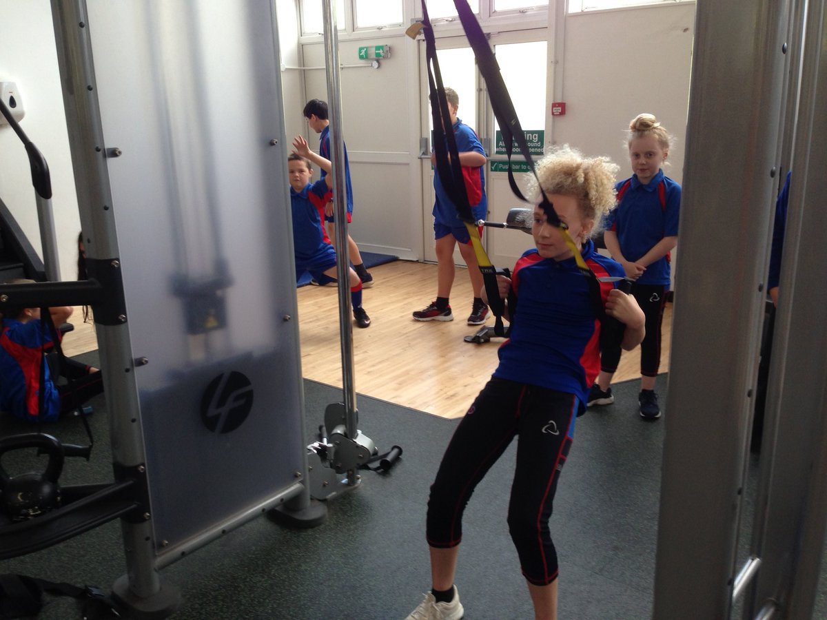 OlchfaWellness's tweet photo. Smiles and hard work. Awesome effort by 7y and 7x. Da Iawn! #olchfawellness #ithrive #activity #hardwor https://t.co/wBnJfBsexL